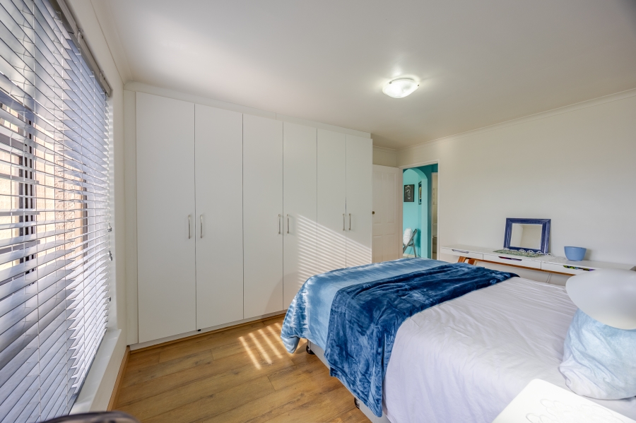 2 Bedroom Property for Sale in Lakeside Western Cape